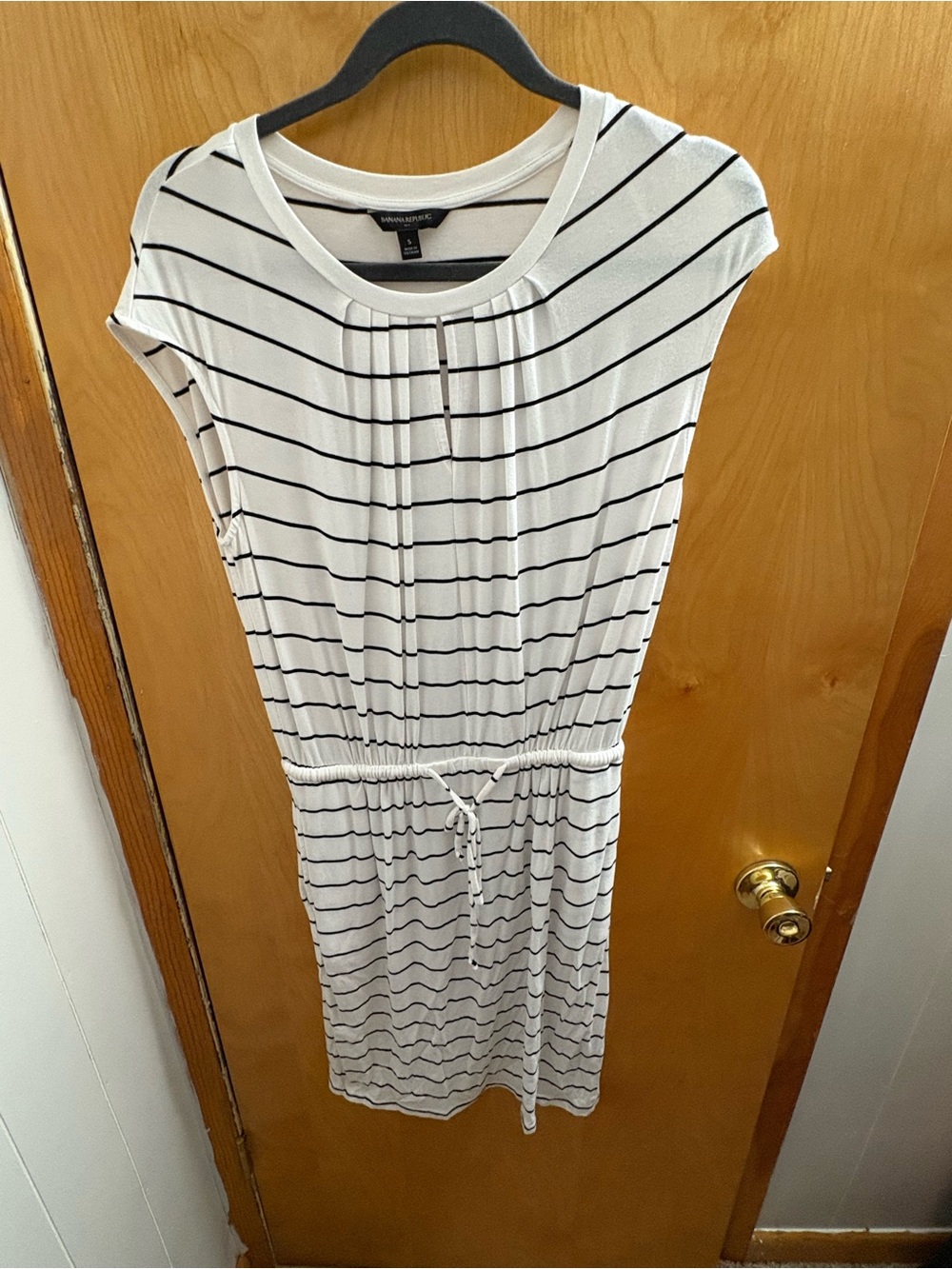 Banana Republic White and Black Striped Midi Drawstring Dress